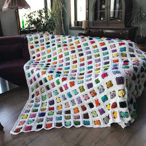 3D Queen King crocheted rose blanket /crochet rose bouquet large colorful throw/ crochet blanket for Mother's Day/ Rose crochet Afghan