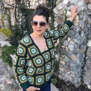 Suéter verde-azulado de crochê verde-azulado XL manga comprida suéter de algodão quadrado da vovó