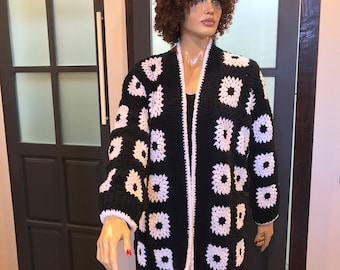 Chenillevirkad chenille Mormors fyrkantiga virkad jacka handgjord chenillegarn plus size Mormors jacka färgglad lång kofta till salu