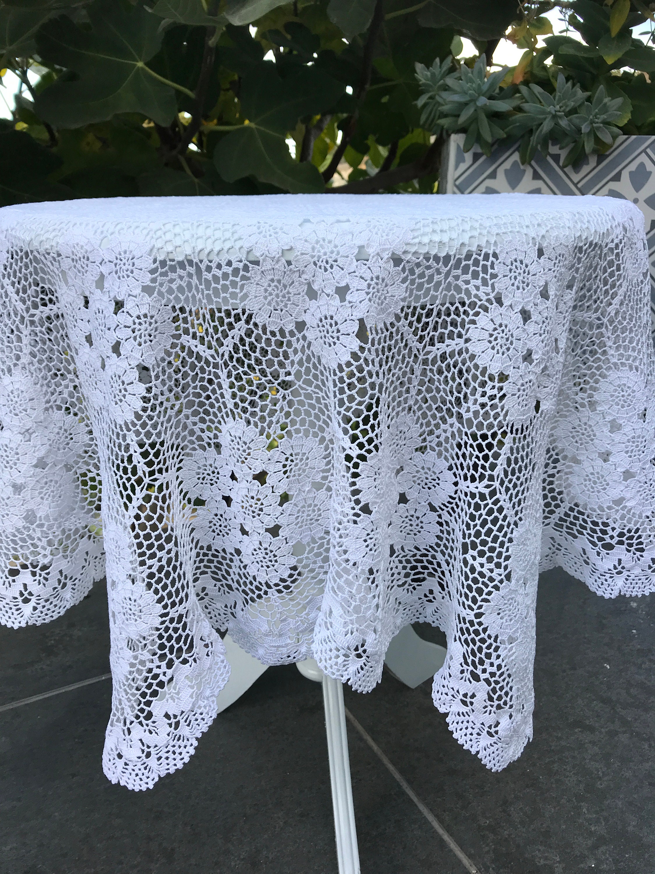 手作りかぎ針編みのヴィンテージテーブルクロス、かぎ針編みのレース