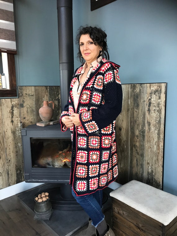 Manteau carre de grand mere tricote a la main manteau afghan cardigan extra long manteau pull en tricot personnalise pull cocon ouvert sur le devant veste femme coloree Etsy France