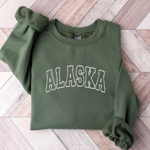 Alaska Sweatshirt, Embroidered Crewneck, Vintage Sweater, Oversized Crewneck, National Park Sweatshirt, Alaska State