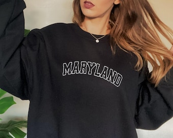 Embroidered Maryland Sweatshirt: Vintage Style Crewneck