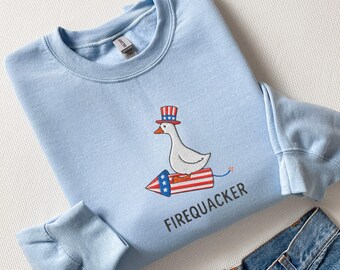 Gestickte Lustige Gans 4. von Juli Sweatshirt: Vaterländischer Rundhalsausschnitt