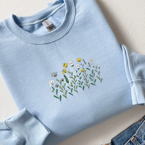 Boho Floral Unisex gesticktes Sweatshirt, Pflanzen Damen Minimalist Blumen Pullover, Muttertagsgeschenk, Wildblumen Geburtstagsgeschenk