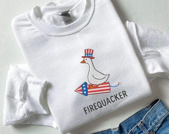 Gestickte Lustige Gans 4. von Juli Sweatshirt: Vaterländischer Rundhalsausschnitt