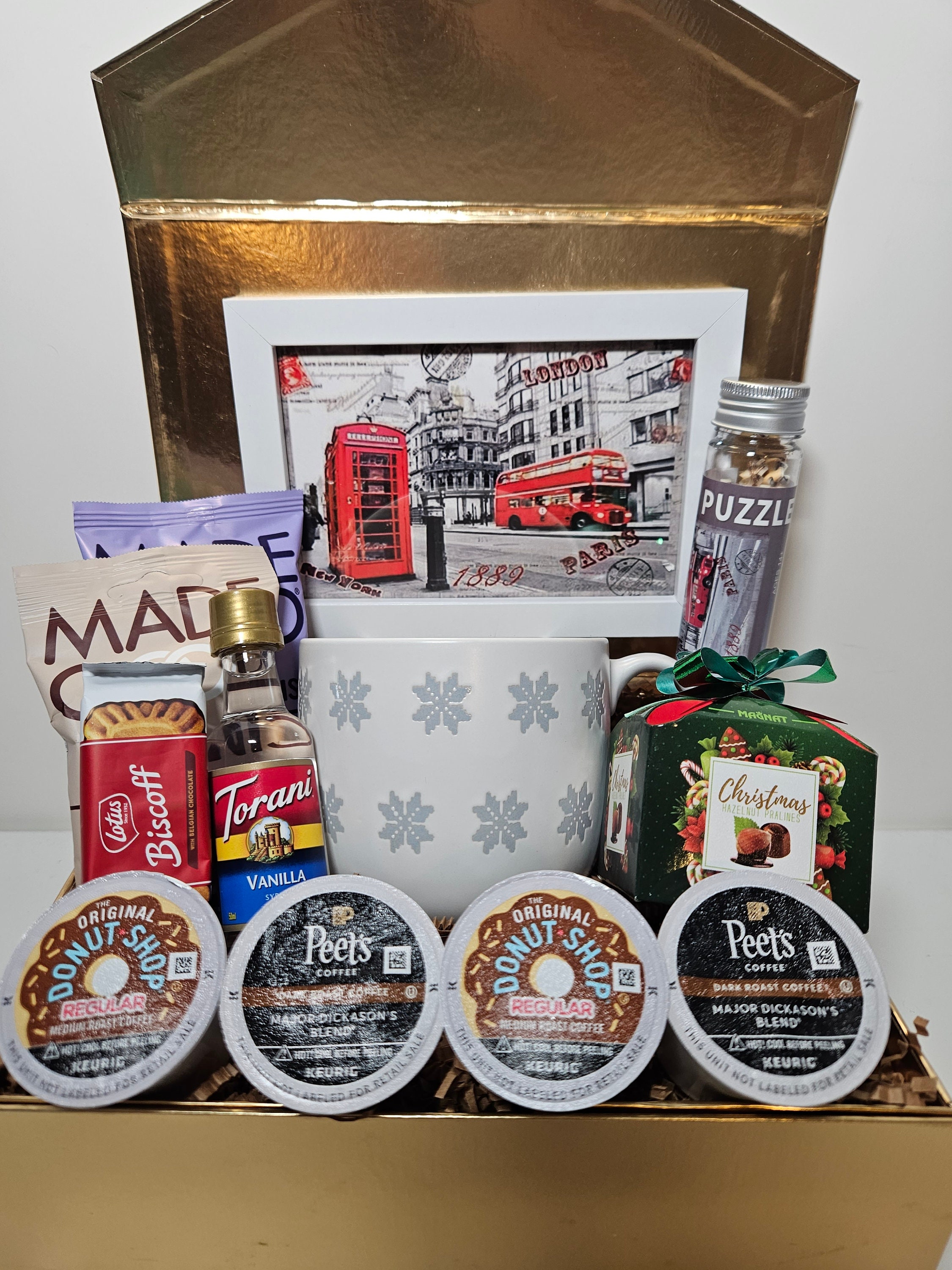 Coffee Lovers Gift Set / Christmas Birthday Valentine Gift Box for Her Him  / Mug Coffee Maker Chocolate Personalised Card / Luxury Hamper 