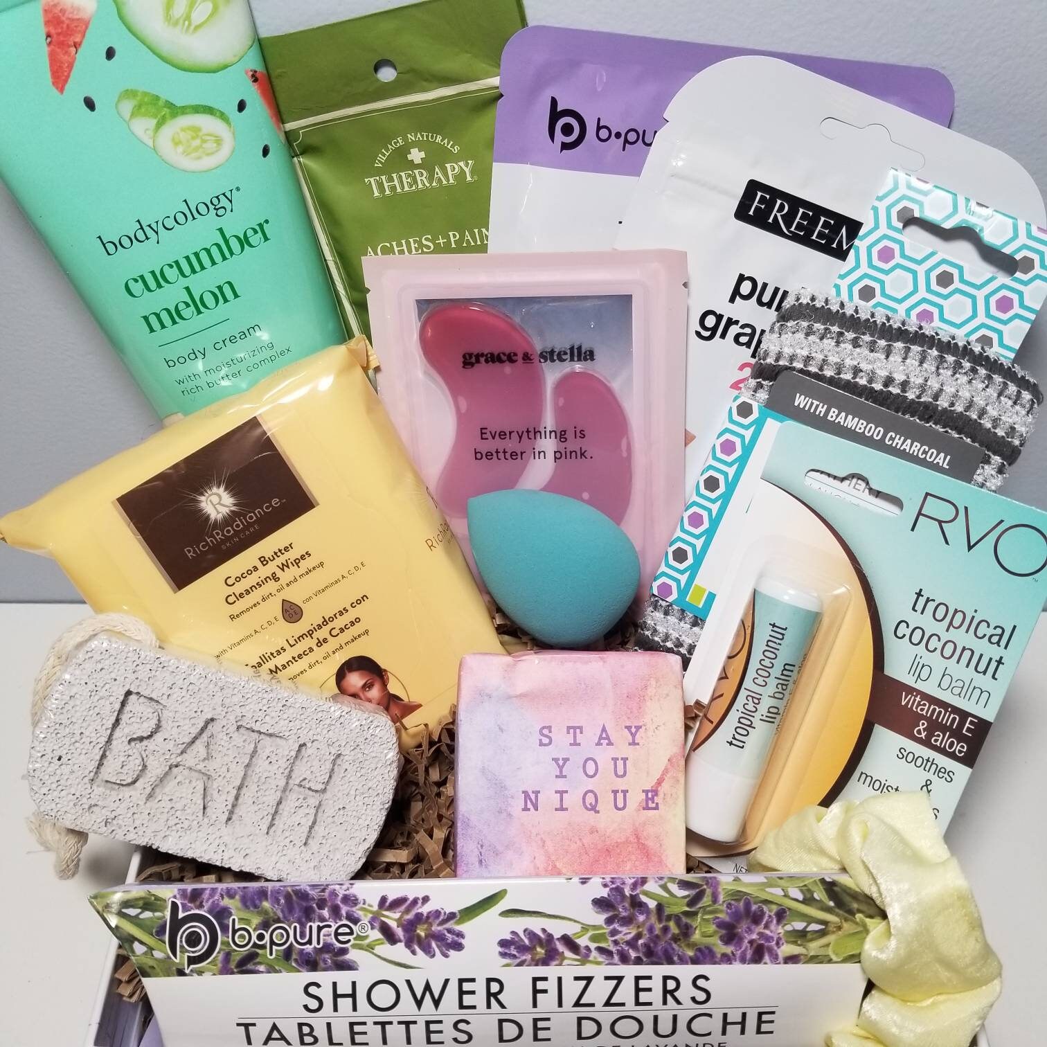 Pamper Gift Box Treat Your Loved One to a Spa Kit to Help Them Relax Over  10 Beauty Products Including Face & Eye Masks 