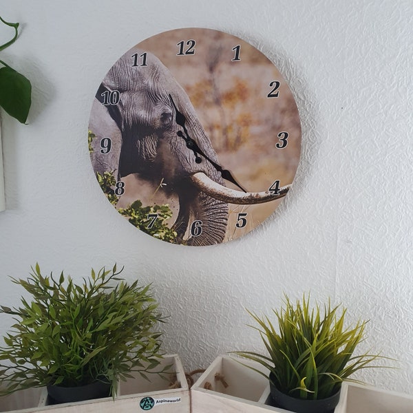 Horloge murale à tête d'éléphant Ø 34 cm