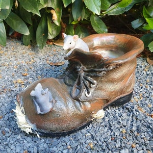 Figura de jardín con forma de zapato de plantación de 13 cm con pájaro: figura detallada de maceta para la decoración de parterres y zonas de plantación.