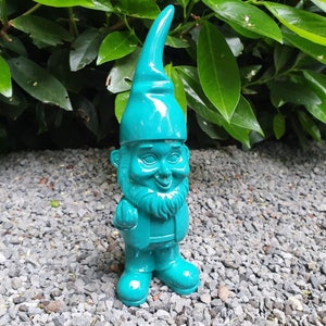 Garden gnome with middle finger 17 cm turquoise, figure for the garden
