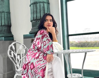 Abaya kimono ikat uzbeko: bata de gasa color ciruela ruborizada y salvia