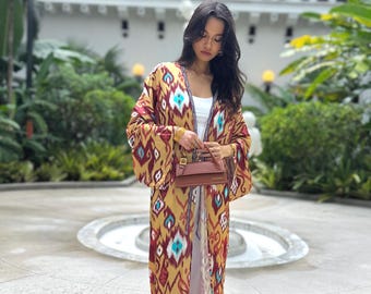 Abaya Ikat de Seda Ecológica: Tonos Tierra Cálidos - Modest Resortwear