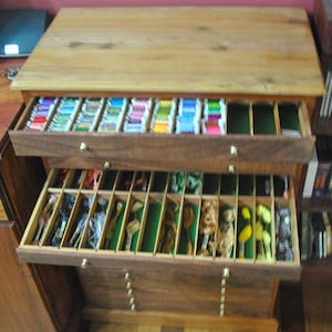 Do It Yourself Plans to build your own 18 Drawer Floss/ Craft Box