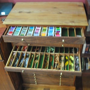 Do It Yourself Plans to build your own 18 Drawer Floss/ Craft Box