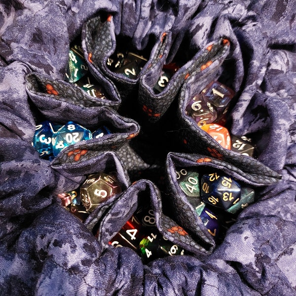 Blue Cranberry 8 pocket Dice Bag