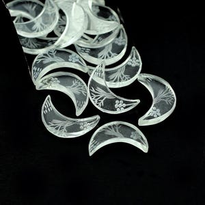 Crystal Quartz Moon Slice Flower Carved Loose Gemstone 7X18 mm Moom Drill Beads Healing Crystal Flat Slice Carving Stone Wholesale Supply