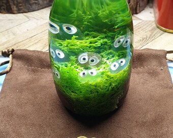 Mighty Weepuls 2 - Resin Diorama Egg