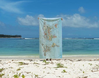 Fishing Map Towel - Awesome Map World Map Beach Towel for Fishermen - The Perfect Gift - ships worldwide quickly from US and Germany