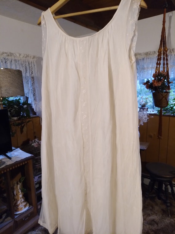 Vintage chiffon nightgown - image 3