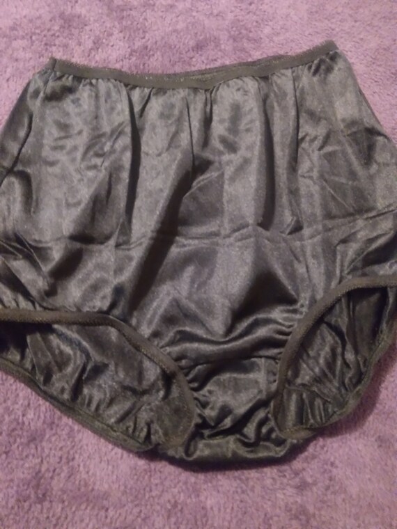 Vintage Nylon Panty With Double Nylon Gusset