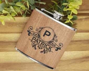 Hip Flask, Painted on Wooden Surface, Personalized Hip Flask, Groomsmen Flask, Personalized Gift, Dad Gift, Best Friend Gift