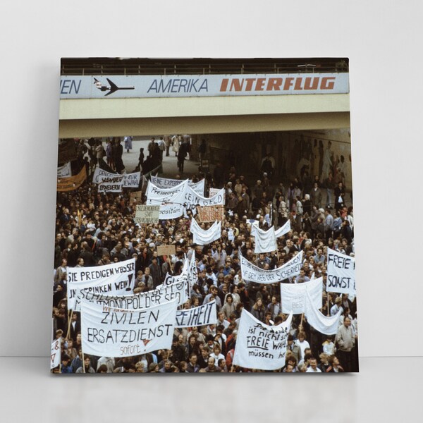 Leinwand - Das Ende der DDR ist Nahe, Montagsdemo 1989