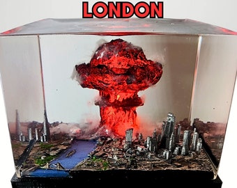 CHOOSE THE CITY, London, resin diorama, atomic bomb, resin sculpture, epoxy resin art, small lamp, miniature diorama