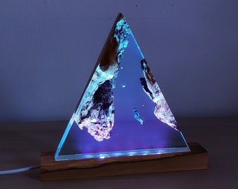 resin lamp, desk lamp, ocean diorama, resin diorama, scuba diver diorama,  small lamp, handmade furniture