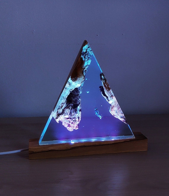 Cre8tion Table (Desk) Lamp (Cone Shape), Silver (Pk: 16 pcs/case) Cre8tion Table (Desk) Lamp (Cone Shape), Silver (Pk: 16 pcs/case)