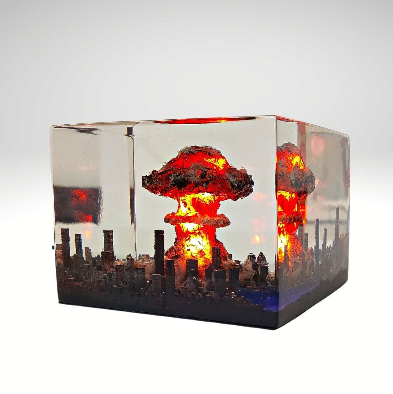 S74A 1/16スケール ミニ樹脂彫刻 完成品 フィギュア ジオラマ小物 樹脂ジオラマ、原爆、樹脂彫刻、エポキシ樹脂アート、小型ランプ