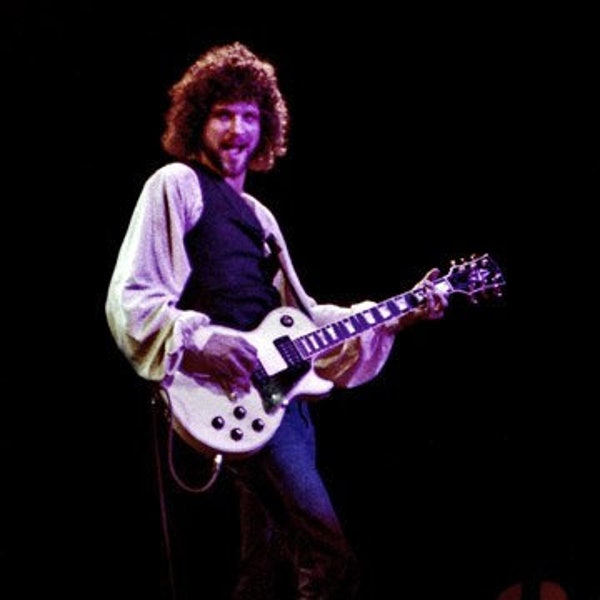 Lindsey Buckingham with Fleetwood Mac at Pine Knob Music Theatre in Clarkston, MI on July 20, 1977