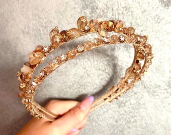 Diadema Diamanté adornada con doble banda de gemas de cristal - Múltiples colores disponibles