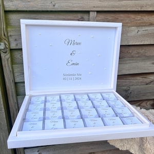 Chocoladedoos gepersonaliseerd met PARELS in wit, goud, zilver of zwart voor bruiloften, verlovingen - gastgeschenken - chocoladedoos