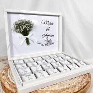 Chocoladedoos gepersonaliseerd in goud, zilver, zwart voor bruiloften, verlovingen - gastengeschenken met ECHTE verse gipskruidbloemen