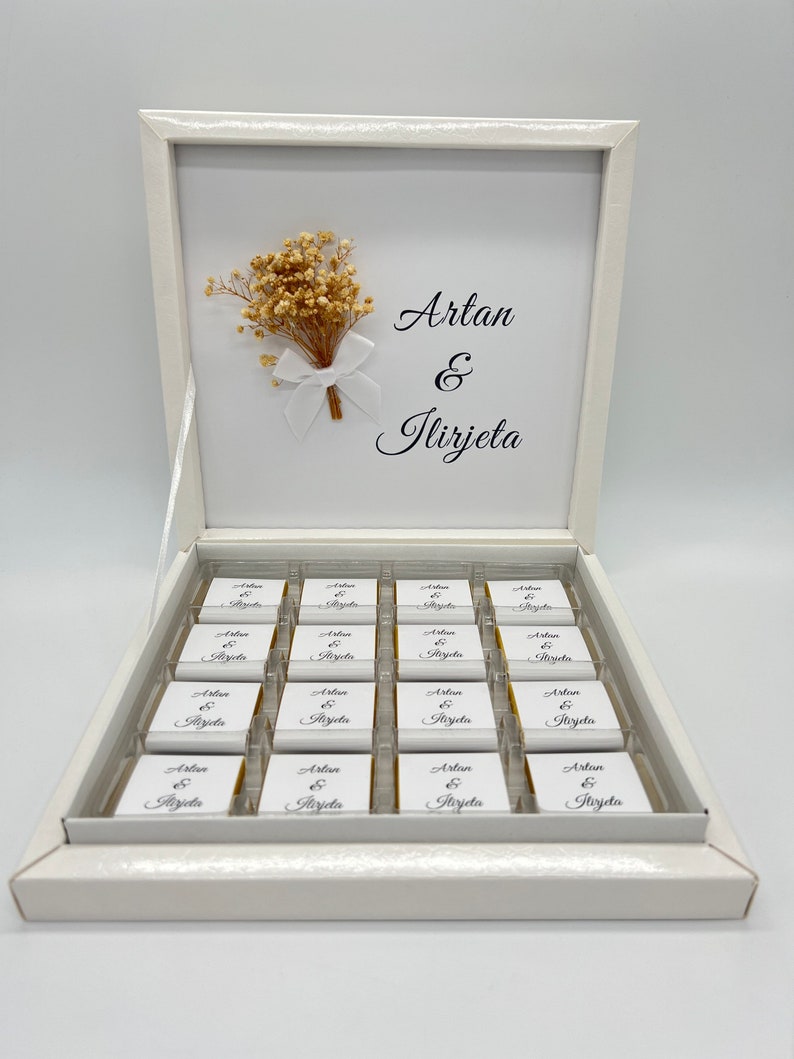 Caja de chocolates personalizada en oro, plata, negro o celeste para bodas, compromisos regalos para invitados caja de chocolates chocolate imagen 4