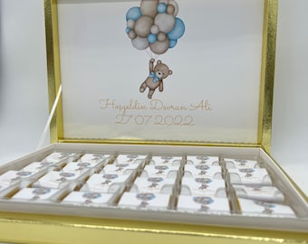Boîte de chocolats personnalisée avec différents motifs - motif ours en peluche bleu pour anniversaire d'enfant, baby shower ou cadeau d'invité nouveau-né