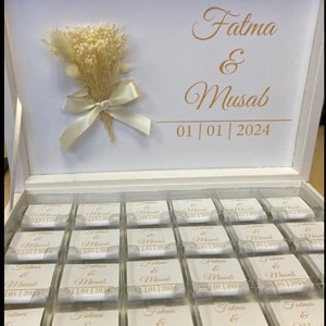 Schokobox personalisiert in Gold, Silber, Schwarz oder Hellblau für Hochzeiten,Verlobungen - Gastgeschenke- Pralinenschatel - Schokolade