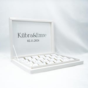 Schokobox personalisiert in Gold, Silber, Schwarz oder Hellblau für Hochzeiten,Verlobungen - Gastgeschenke- Pralinenschatel - Schokolade
