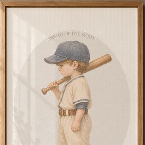 Peut inclure: Une impression encadrée présentant une illustration à l'aquarelle d'un enfant en uniforme de baseball, tenant une batte. L'enfant porte une casquette bleue et un uniforme beige. Le texte "SWORD OF THE SPIRIT" est arqué au-dessus de l'enfant.
