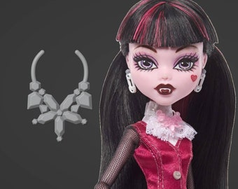 Voiture Monster High Draculaura + 1 Poupée Fille articulés Monster High  mattel 2011