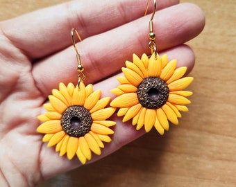 Pendientes girasoles, pendientes florales, pendientes todas las estaciones, pendientes originales, pendientes bonitos, pendientes hechos a mano, pendientes exclusivos