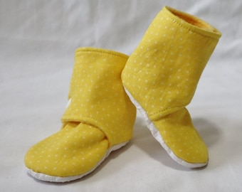 Stay On Cloth Baby Booties