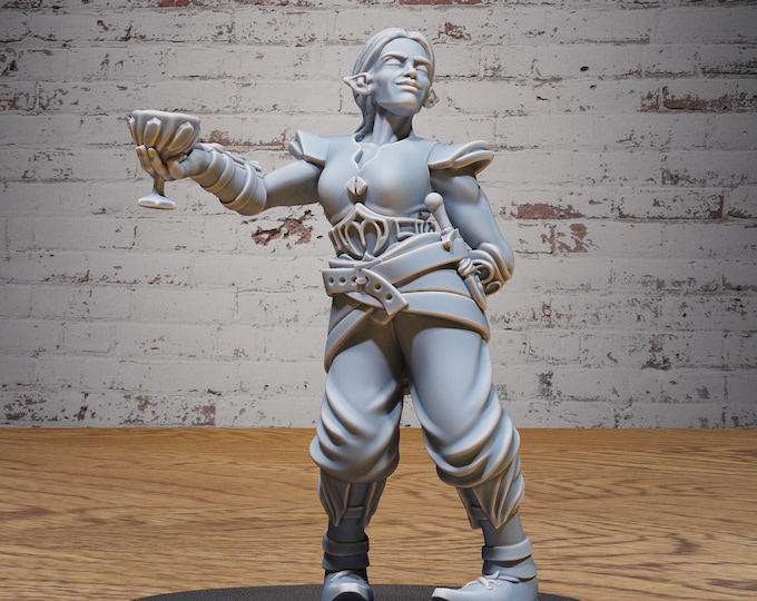 Elven Drunk - 28mm Scale - Epic Miniatures - Elven Storm