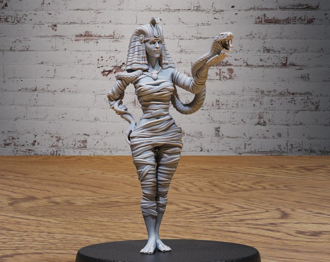 Cleopatra Mummy Queen - 28mm Scale - Epic Miniatures - Bone Dry Desert