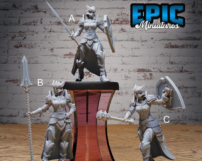 Knight Lady Gisella - 28mm Scale - Epic Miniatures - Chivalry Garden