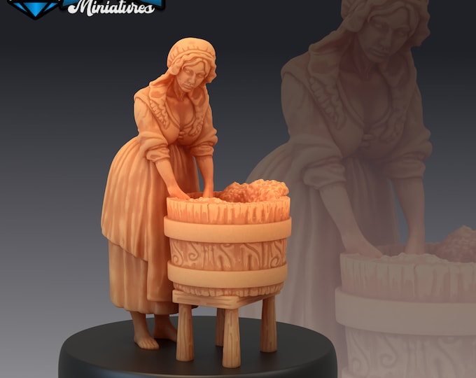28mm Washerwoman Villager