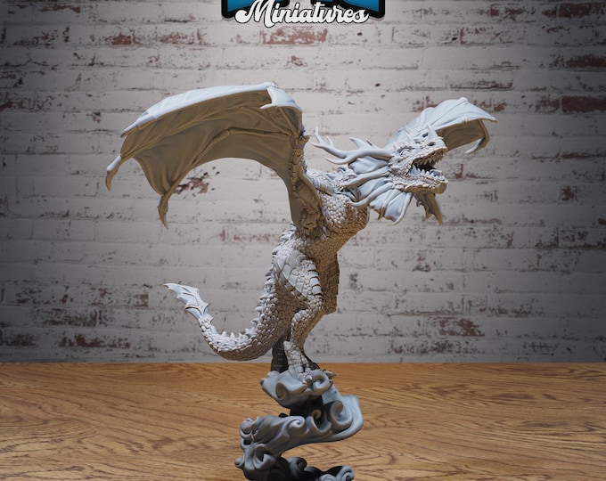 Angry Wyvern (3 poses available) - 28/32mm Scale - Epic Miniatures - Dragon Hunt - Dungeons and Dragons - Pathfinder - Shown on 50mm base