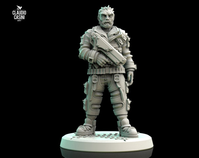 Soldier with Submachine Gun - 28mm or 32mm - Claudio Casini Art - Also good for post apocalyptic gaming! 0172