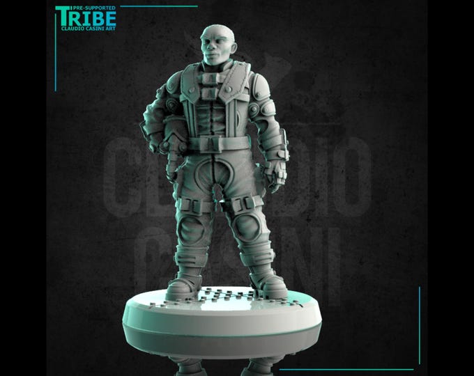 Spaceship Pilot - 28mm or 32mm - Claudio Casini Art  - Science Fiction Theme 0233